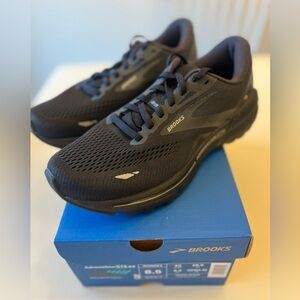 Brooks Adrenaline GTS 23 Size 8.5